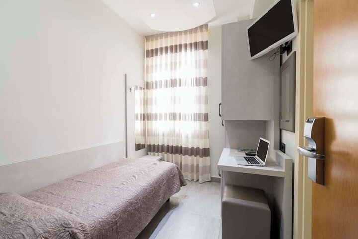 Room 7 of 53