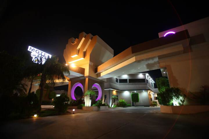 Hotel 26 of 27