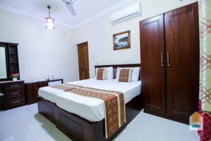 Room 37 of 48