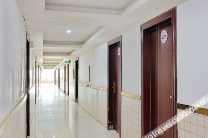 Hotel Interior 8 of 22