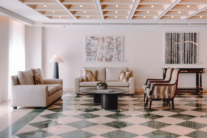 Guest Lobby