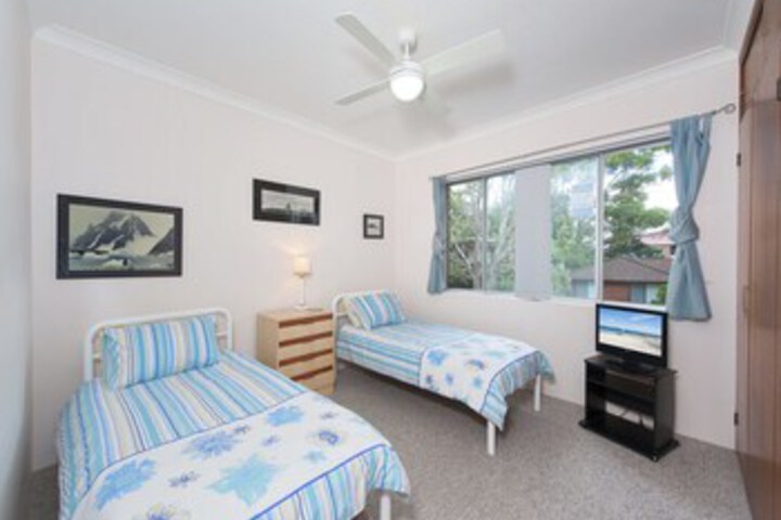 Room 15 of 16