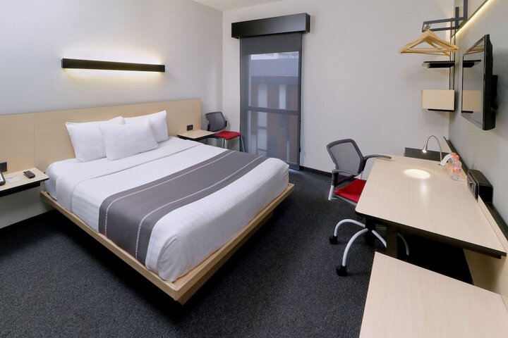 Room 16 of 45