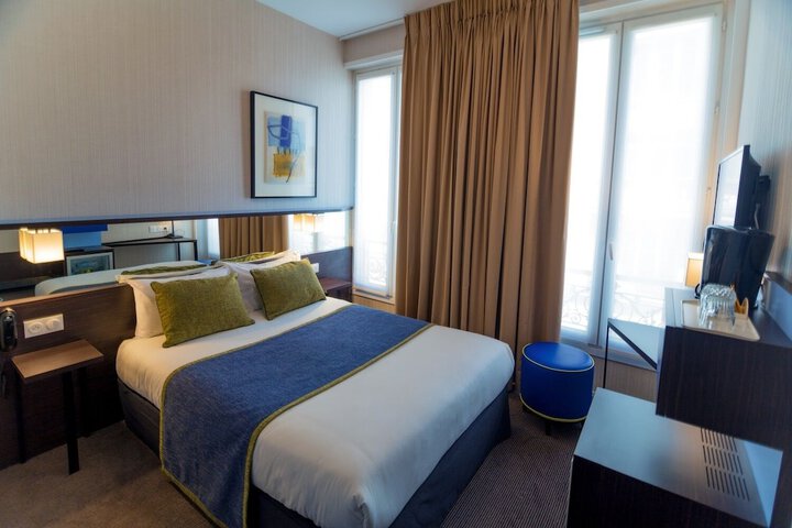 Room 12 of 61