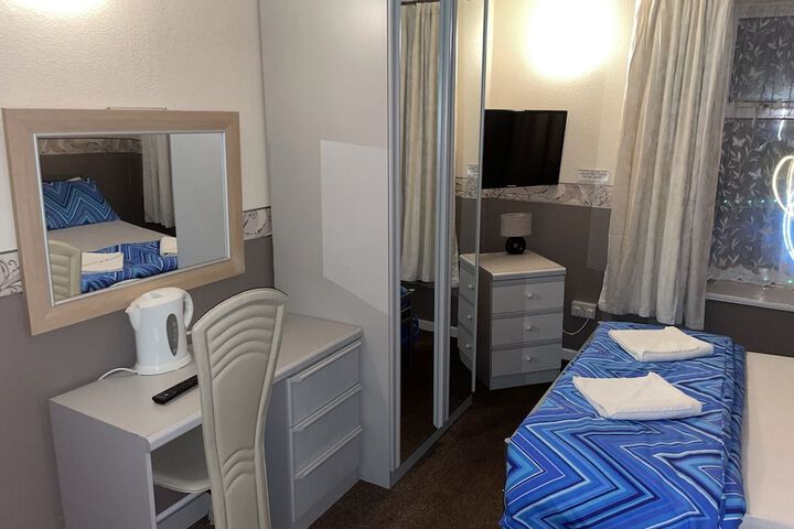 Room 16 of 51