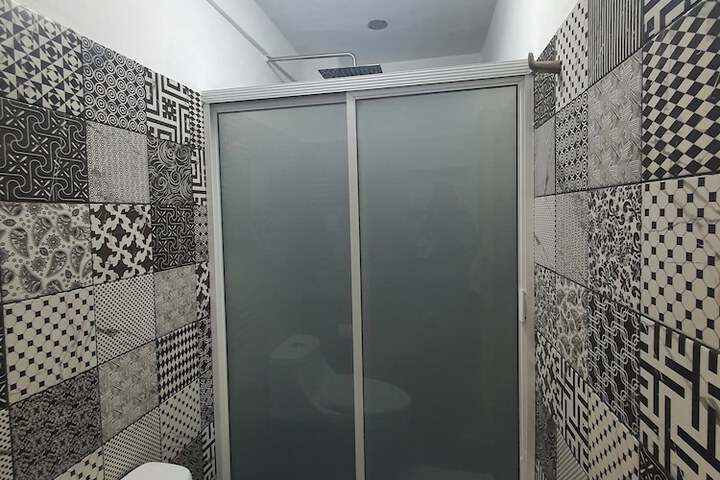 Room 36 of 69