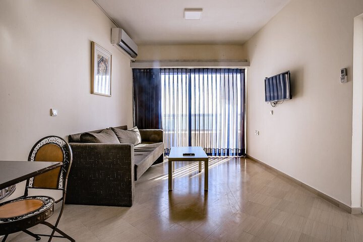 Room 58 of 104