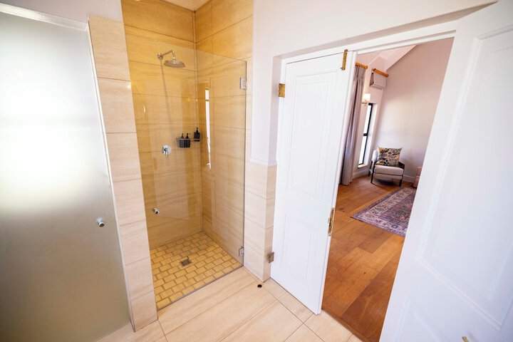 Room 42 of 67