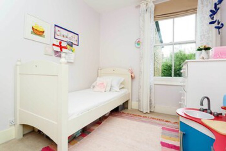 Room 13 of 22