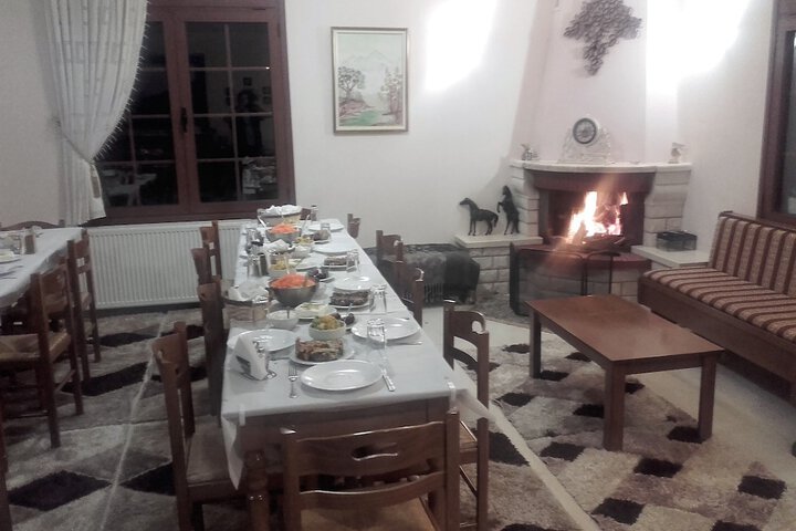 Dining 55 of 70