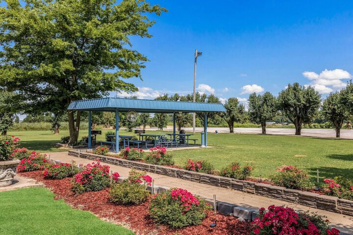 Property Grounds 31 of 40