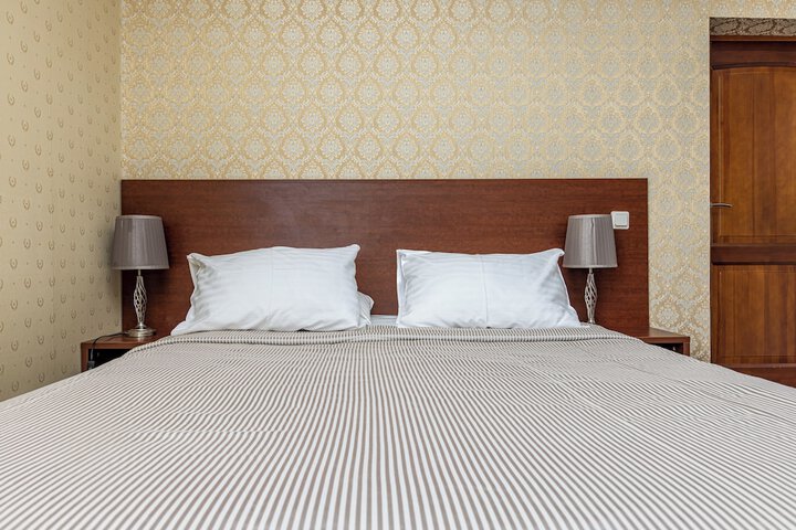 Room 41 of 214