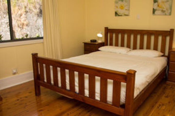 Room 10 of 68