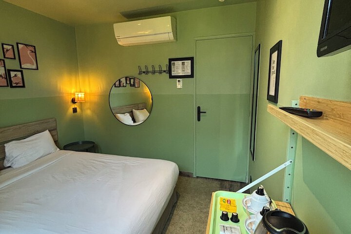 Room 20 of 76