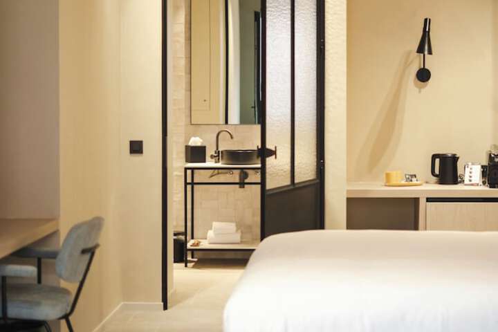 Room 18 of 51