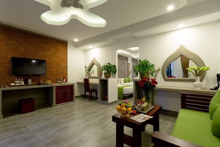 Room 45 of 85