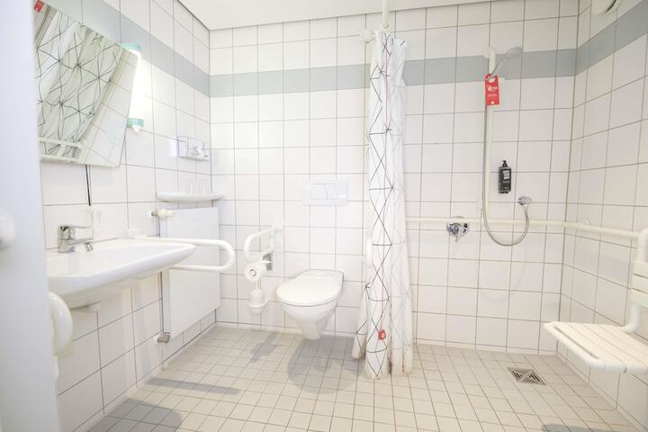 Room 20 of 84