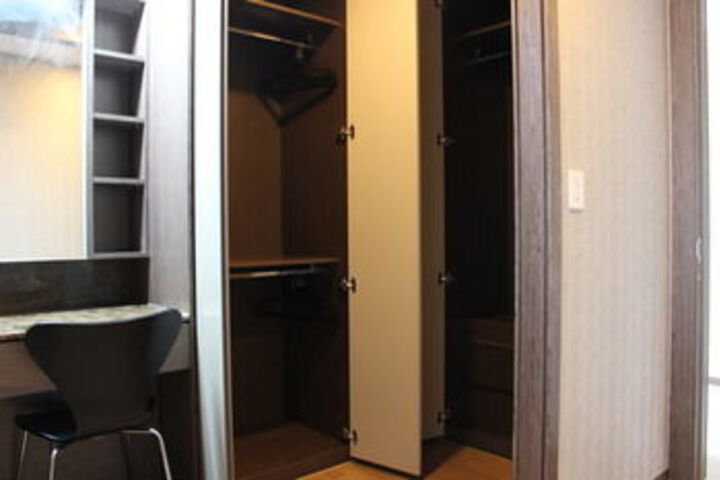 Room 15 of 26