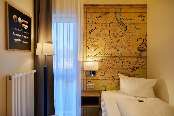 Room 43 of 131