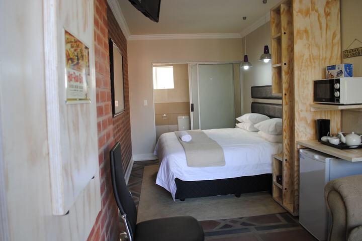 Room 9 of 55