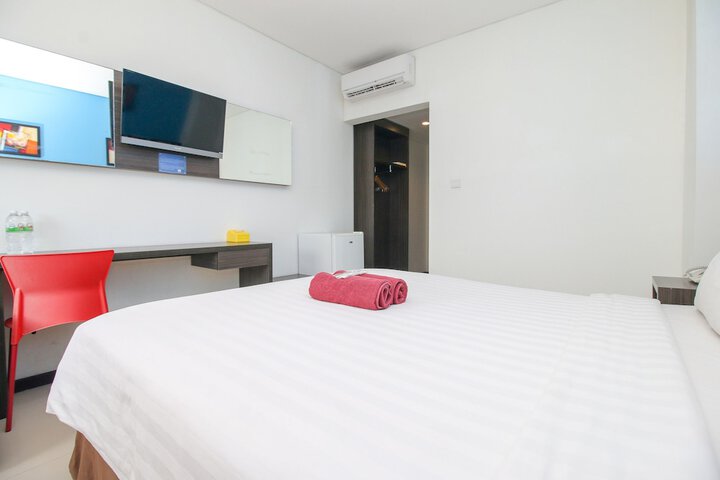 Room 13 of 26