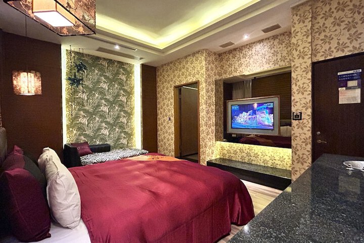 Room 45 of 97