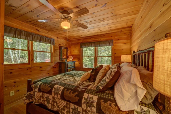 Room 4 of 24