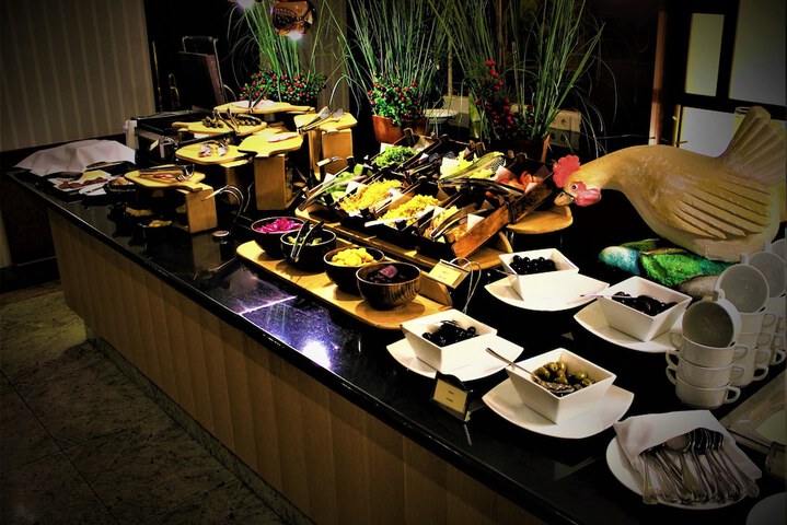 Dining 71 of 82