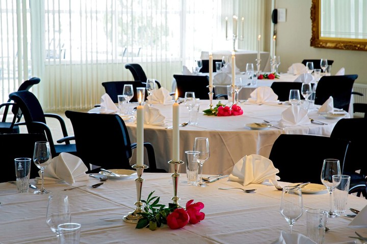 Dining Photos