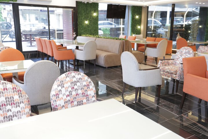 Dining 54 of 67