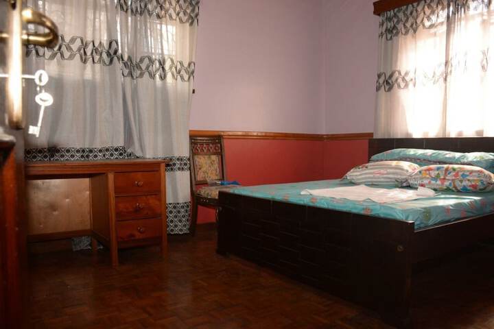 Room 4 of 19