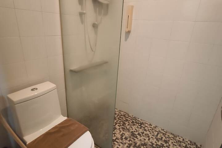 Room 21 of 31