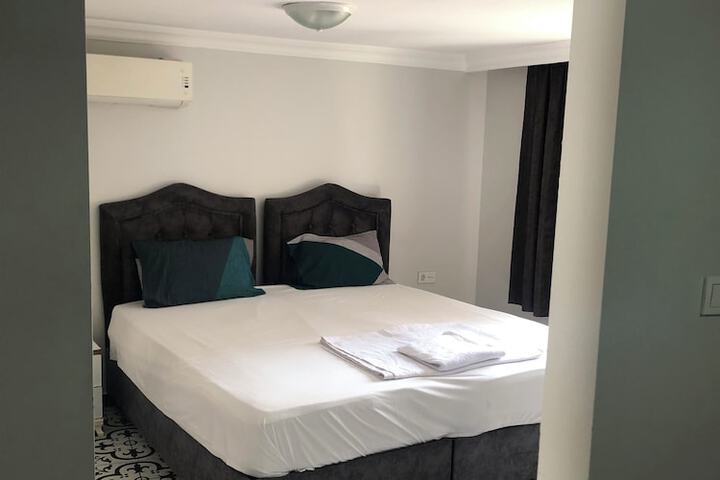 Room 54 of 137