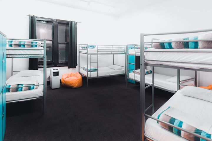 Room 5 of 37