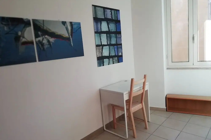 Room 2 of 11