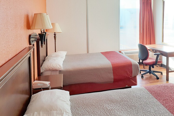 Double Accessible King Size Bed (10 of 12)
