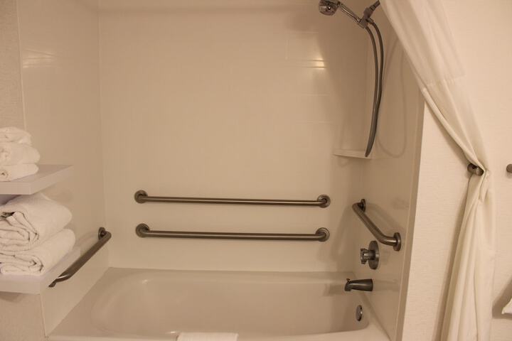 Bathroom amenities