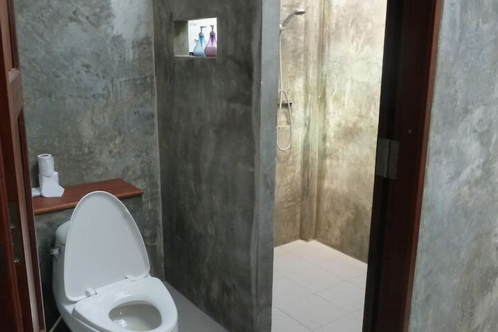 Room 26 of 62