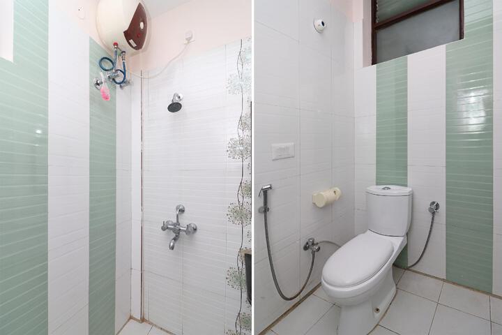 OYO 7547 Hotel Burans Residency