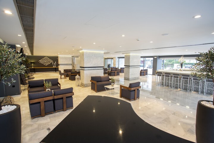 Guest Lobby