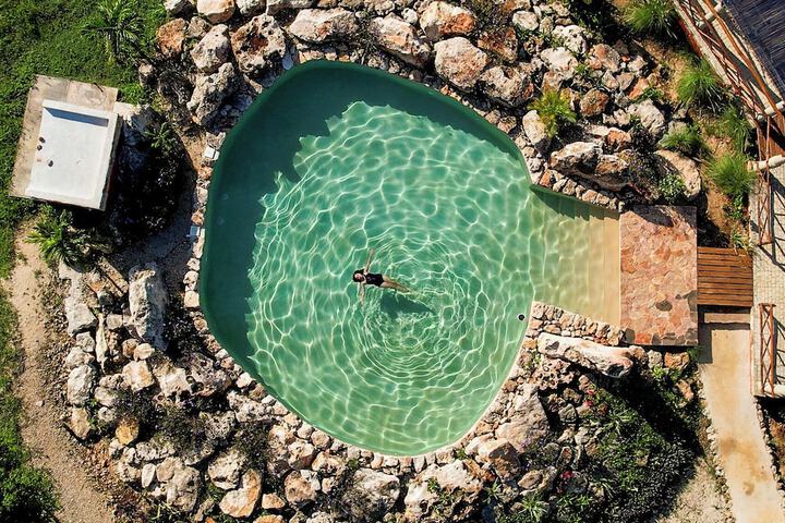 Pool 21 of 34