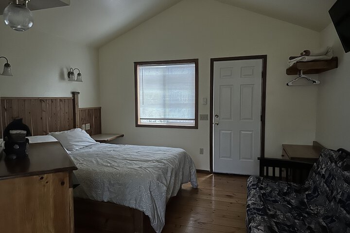 Room 16 of 83