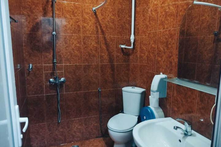 Room 14 of 15