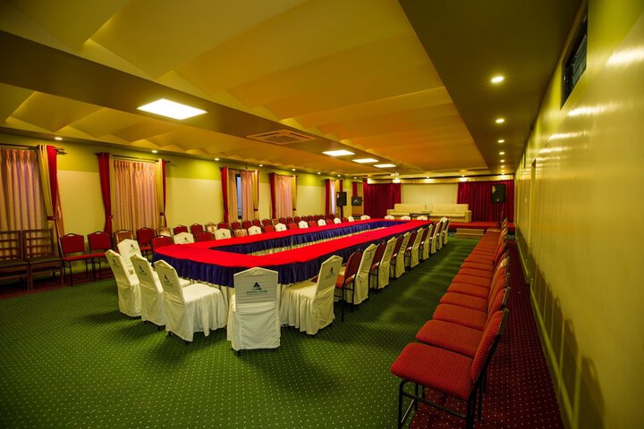 Ballroom/Hall 28 of 40