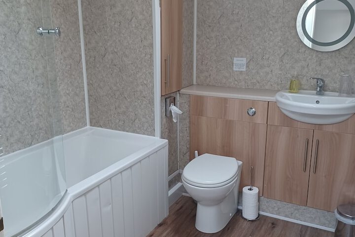 Room 42 of 105