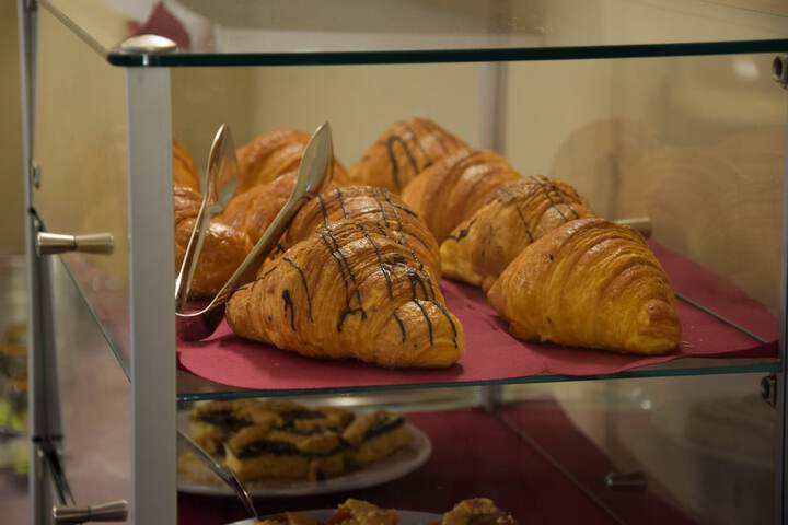 Breakfast/Coffee Service 23 of 25