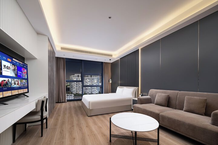Room 14 of 92