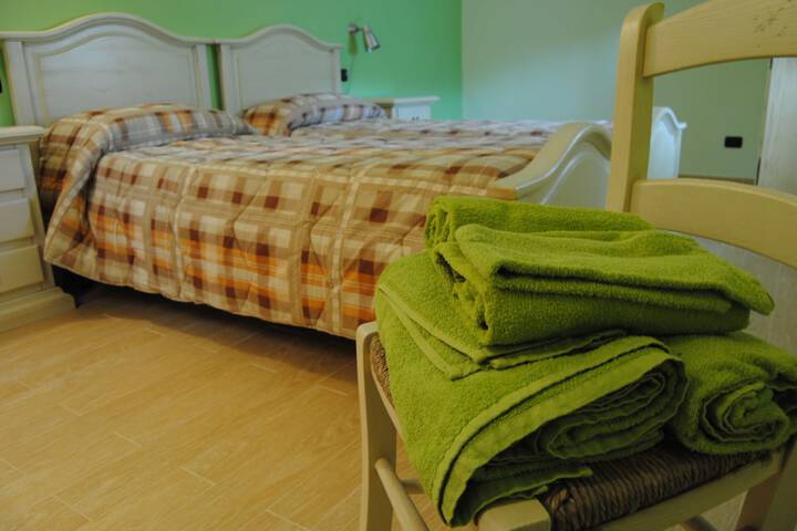 Room 4 of 46