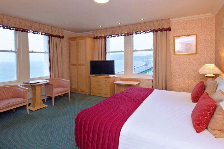 Room 32 of 110