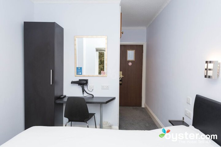 Room 5 of 91